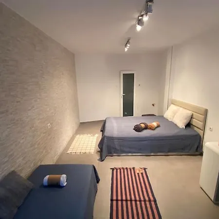 Студио Със Самостоятелен Вход В Центъра На Града И До Морето Appartement